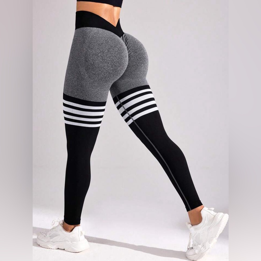 Booty Pop Work Out Gray Black Leggings